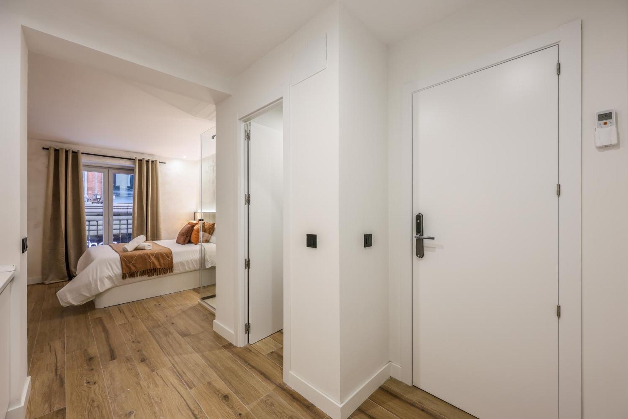 Apartment Asequible A Pasos De Callao, Mid Term Madrid